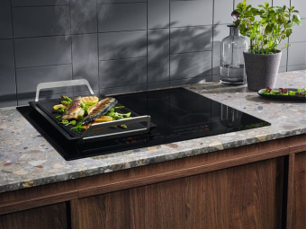 Индукционная варочная поверхность Electrolux EIV644 черный - купить недорого с доставкой в интернет-магазине