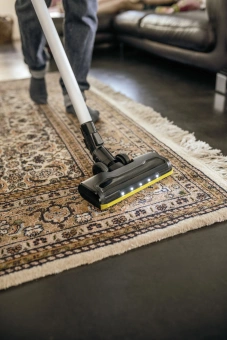 Пылесос ручной Karcher VC 6 Cordless ourFamily Car 250Вт черный/белый - купить недорого с доставкой в интернет-магазине