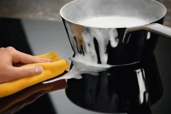 Индукционная варочная поверхность Electrolux EIV84550 черный - купить недорого с доставкой в интернет-магазине