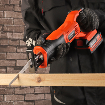 Сабельная пила Patriot RS 188UES аккум. 3000ход/мин (110301880) - купить недорого с доставкой в интернет-магазине