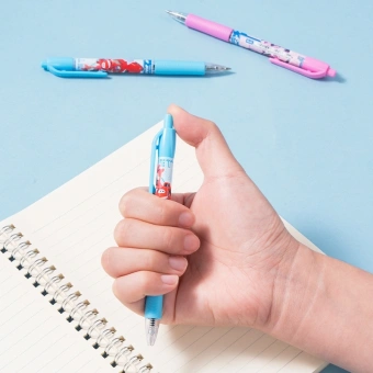 Ручка шариков. автоматическая Deli Super Wings (EQ61-BL) ассорти d=0.7мм син. черн. 1стерж. пулевидный пиш. наконечник кругл. резин. манжета чернила пониженной вязкости - купить недорого с доставкой в интернет-магазине