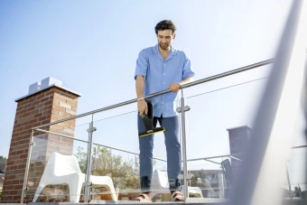 Мойщик окон Karcher WV 2 Universal Precision шир.скреб.:280мм пит.:от аккум. черный/желтый - купить недорого с доставкой в интернет-магазине