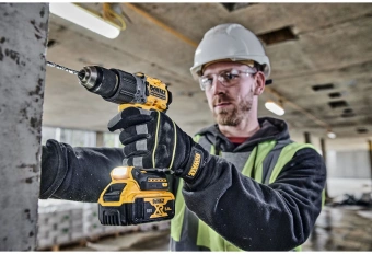 Шуруповерт DeWalt DCD805P2T-QW аккум. патрон:быстрозажимной (кейс в комплекте) - купить недорого с доставкой в интернет-магазине
