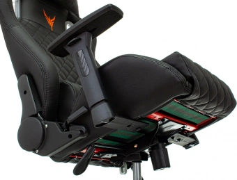 Кресло игровое Knight Outrider черный ромбик экокожа с подголов. крестов. металл - купить недорого с доставкой в интернет-магазине