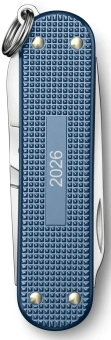 Нож перочинный Victorinox Classic SD Alox LE26 (0.6221.L26) 58мм 5функц. синий подар.коробка - купить недорого с доставкой в интернет-магазине