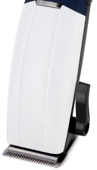 Машинка для стрижки Vitek Sappfire VT-2516 белый (насадок в компл:4шт) - купить недорого с доставкой в интернет-магазине
