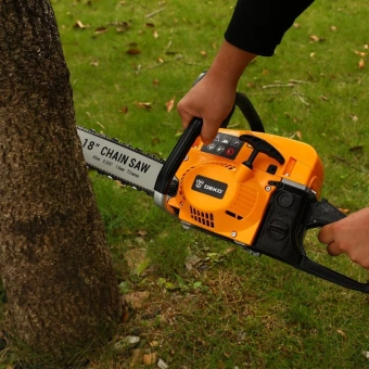 Бензопила Deko DKCHS 45-18 PLUS 3.1л.с. дл.шины:18" (45cm) (085-2002) - купить недорого с доставкой в интернет-магазине