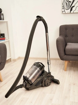 Пылесос Scarlett Золотая коллекция SC-VC80C307 2200Вт черный - купить недорого с доставкой в интернет-магазине