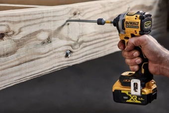 Шуруповерт DeWalt DCF850N-XJ аккум. патрон:шестигр.1/4" - купить недорого с доставкой в интернет-магазине