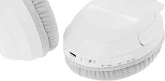 Гарнитура мониторные A4Tech Fstyler BH220 белый беспроводные bluetooth оголовье (BH220 WHITE) - купить недорого с доставкой в интернет-магазине