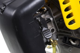 Триммер бензиновый Huter GGT-2500S 2500Вт 3.3л.с. разбор.штан. реж.эл.:леска/нож - купить недорого с доставкой в интернет-магазине