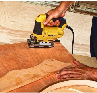 Лобзик DeWalt DWE349 +1пил. 650Вт 3200ходов/мин от электросети - купить недорого с доставкой в интернет-магазине