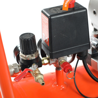 Компрессор поршневой Patriot WO 80-360 безмасляный 80л 2200Вт оранжевый - купить недорого с доставкой в интернет-магазине