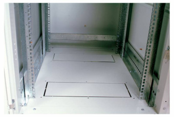 Шкаф коммутационный ЦМО (ШТК-М-18.6.6-1ААА) напольный 18U 600x600мм пер.дв.стекл задн.дв.стал.лист 2 бок.пан. направл.под закл.гайки 270кг серый 455мм 48.6кг 180град. 960мм - купить недорого с доставкой в интернет-магазине