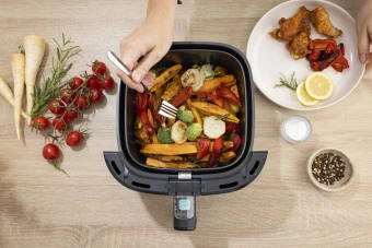 Аэрогриль Gorenje AF1700B черный (747686) - купить недорого с доставкой в интернет-магазине
