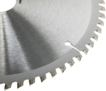 Диск пильный по алюм./дер./ЛДСП Зубр 36907-210-30-64_z01 d=210мм d(посад.)=30мм (торцовочные пилы) - купить недорого с доставкой в интернет-магазине