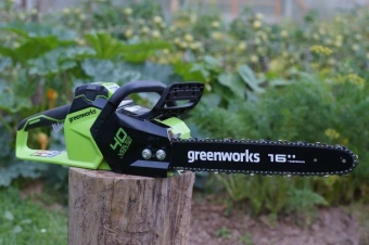 Цепная пила Greenworks GD40CS18 аккум. 1800Вт 2.4л.с. дл.шины:16" (40cm) 1аккум. 8Ач ЗУ (2005807UH) - купить недорого с доставкой в интернет-магазине