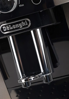 Кофемашина Delonghi Magnifica Smart ECAM250.33.TB 1450Вт черный/серебристый - купить недорого с доставкой в интернет-магазине