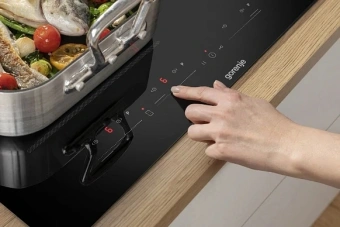 Индукционная варочная поверхность Gorenje GI6432BSCE черный - купить недорого с доставкой в интернет-магазине