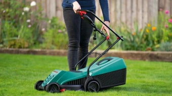 Газонокосилка роторная Bosch Rotak 320 ER (06008A600A) 1200Вт - купить недорого с доставкой в интернет-магазине