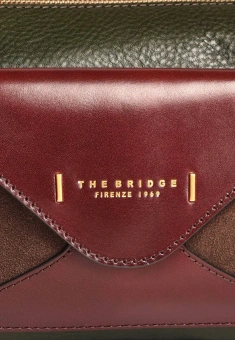 Сумка кросс-боди женская The Bridge Frida Wow 0429040P/YW сливовая/зеленая натур.кожа/замша - купить недорого с доставкой в интернет-магазине