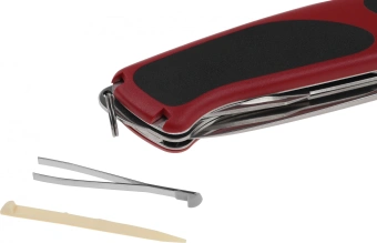 Нож перочинный Victorinox RangerGrip 61 (0.9553.MC) 130мм 11функц. красный/черный карт.коробка - купить недорого с доставкой в интернет-магазине