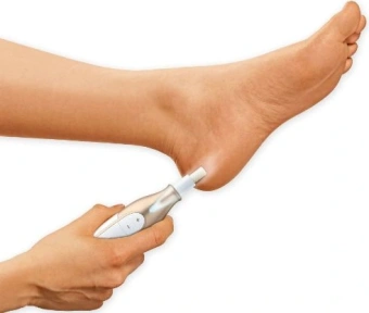 Маникюрно-педикюрный набор Beurer MP64 насадок в компл.:10шт (подсветка) золотистый/белый - купить недорого с доставкой в интернет-магазине