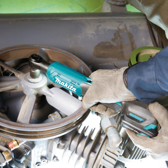 Гайковерт Makita WR100DZ аккум. патрон:квад.3/8" - купить недорого с доставкой в интернет-магазине